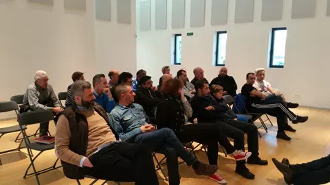 Asamblea de socios de la Asociaci&oacute;n Cigarr&oacute;n de Ver&iacute;n, celebrada en el auditorio.