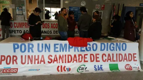 Todas as forzas con representaci&oacute;n sindical secundaron o peche no interior do hospital.