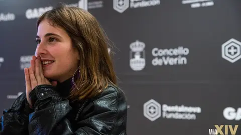 Sabela Souto &aacute;s portas da presentaci&oacute;n da s&uacute;a curta Santa Baia de Montes. | FOTO: FIC V&iacute;a XIV