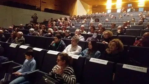 O auditorio estivo case ao completo no derradeiro d&iacute;a das III Xornadas de Novela Negra de Ver&iacute;n. | FOTO: Xos&eacute; Lois Colmenero.