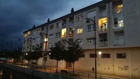 As&iacute; de iluminado estaba esta noche el Paseo do T&aacute;mega... Y estar&aacute; los pr&oacute;ximos d&iacute;as. | FOTO: Luis Arbol&iacute;.