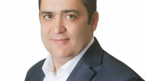 Jos&eacute; Luis Su&aacute;rez Mart&iacute;nez.