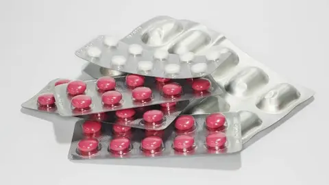 Ibuprofeno o paracetamol ante el coronavirus