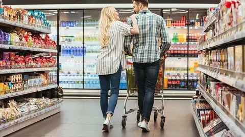 &iquest;Cu&aacute;ndo podr&aacute;n ir dos personas al supermercado en la desescalada?