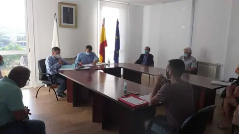 Jos&eacute; Luis Su&aacute;rez, o alcalde, mantivo unha actitude estrita na conduci&oacute;n do pleno deste luns. | FOTO: Xos&eacute; Lois Colmenero.