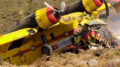 Imaxe cedida do hidroavi&oacute;n accidentado nos montes de Lobios.