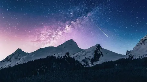  &iexcl;Dispara al cielo! Fotos perfectas con c&aacute;mara bajo la lluvia de estrellas. Foto Unsplash. 