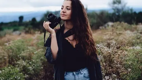 Iris Justo, a directora do documental Arraigadas &aacute; terra.