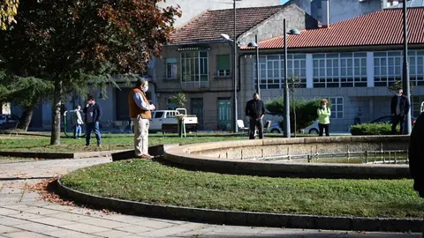 Gerardo Seoane, reunido con los titulares de bares y cafeter&iacute;as el pasado 12 de octubre. | FOTO: Noelia Caseiro.