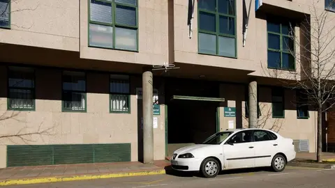 Edificio dos xulgados de Ver&iacute;n, na r&uacute;a Irm&aacute;ns Moreno. | FOTO: Xos&eacute; Lois Colmenero.