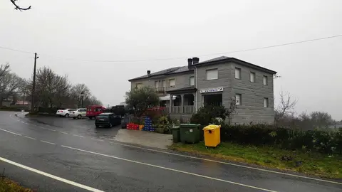 O bar da localidade era frecuentado polo positivo que arestora est&aacute; hospitalizado en Ver&iacute;n.