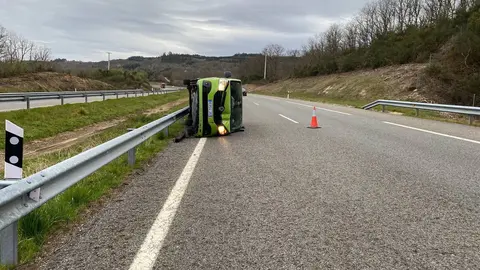 El conductor de la furgoneta result&oacute; ileso.