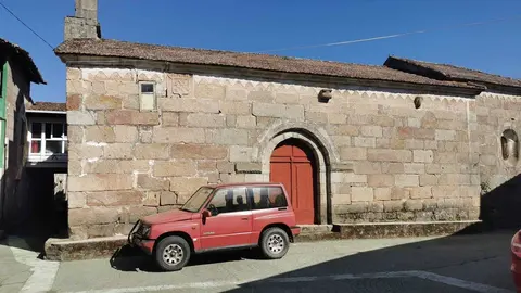 Capela de San Miguel.