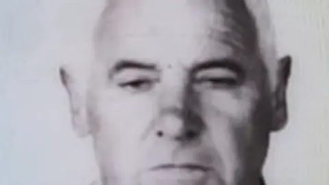 Antonio P&eacute;rez Sim&oacute;n.