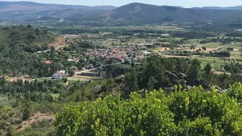 Vistas de O&iacute;mbra dende a capela de Santa Ana.
