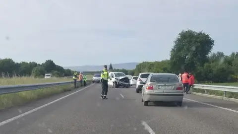 Accidente-Sandi&aacute;s-Xinzo-autov&iacute;a