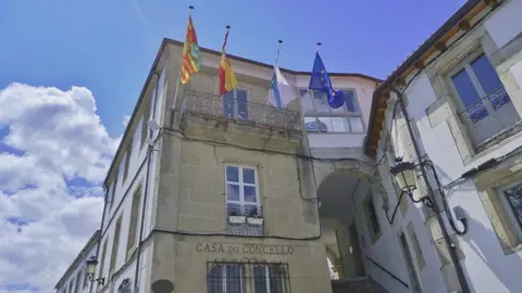 Casa do Concello de Viana de Bolo.