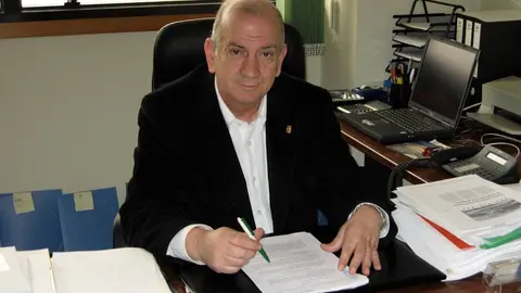 Santiago Cid Harguindey, exalcalde de Ver&iacute;n.