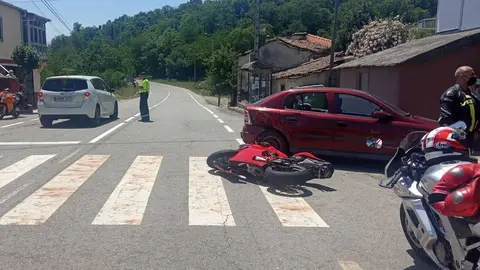 Accidente-Trepa-motocicleta-Ri&oacute;s-Tr&aacute;fico
