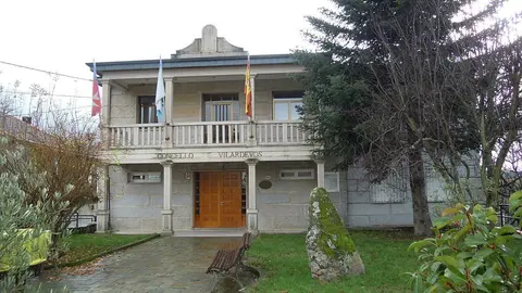 Casa do Concello de Vilardev&oacute;s.
