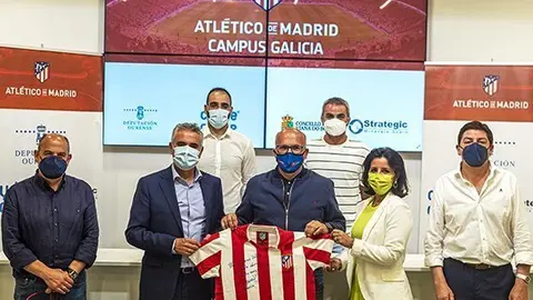 &Aacute;s 11.30 horas: Campus Atl&eacute;tico de Madrid.-  Na sala de prensa do Pazo Provincial, presentaci&oacute;n do Campus "Atl&eacute;tico de Madrid". Participan no acto: o presidente da Deputaci&oacute;n de Ourense, Manuel Baltar; o ex futbolista do Atl&eacute;tico de Madrid e director deportivo dos Campus, Manuel S&aacute;nchez, e o alcalde de Viana do Bolo, Abelardo Carballo. A cobertura informativa realizarase exclusivamente por v&iacute;a telem&aacute;tica a trav&eacute;s da web da Deputaci&oacute;n de Ourense. Tamen asisiten Elena Terr&oacute;n Garc&iacute;a (Directora Recursos Humanos de Strategic Minerais Sapain), Borja Collar Amado (Coordinador do Campus) e Alberto Fern&aacute;ndez Vi&ntilde;as (Promotor do Campus).

