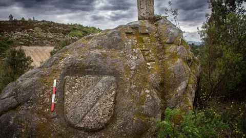 Marco de la Portela de Wamba, unas de las delimitaciones del S. XV entre Monterrei y Chaves. | FOTO: Andr&eacute;s Diz