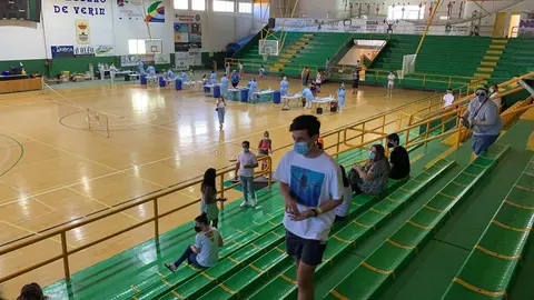 El cribado se desarroll&oacute; en el pabell&oacute;n de deportes de Ver&iacute;n. | FOTO: M. D.