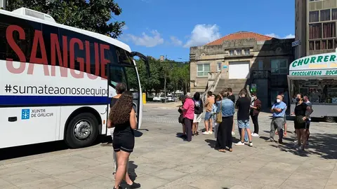 CribaBus en la plaza Garc&iacute;a Barb&oacute;n de Ver&iacute;n. | FOTO: M. D.
