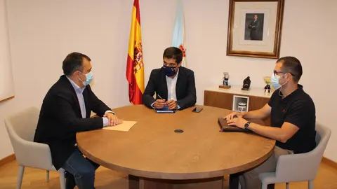 Jos&eacute; Manuel L&oacute;pez reuniuse esta ma&ntilde;&aacute; co delegado en Ourense, Gabriel Al&eacute;n, e co presidente da Mancomunidade de Ver&iacute;n, J. L. Su&aacute;rez.