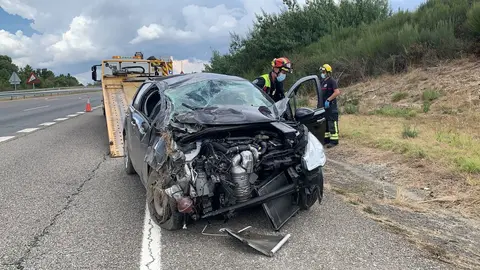 Accidente de tr&aacute;fico en la A - 52. | FOTO: M. D.