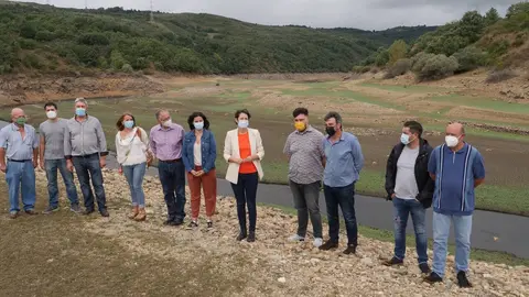 Foto Ana Pont&oacute;n baleirado encoro  Viana do Bolo 2 (1)