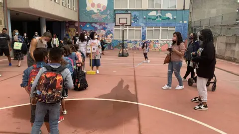 Los alumnos del CEIP Amaro Refojo el primer d&iacute;a de cole.