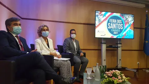 Nuno Vaz, a ministra da Coes&atilde;o Territorial Ana Abrunhosa e V&iacute;tor Pimentel. | FOTO: C&aacute;tia Portela.