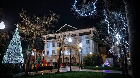 El Concello de Ver&iacute;n con las luces de Navidad.