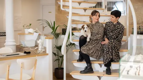 Las hermanas G&oacute;mez regentan la nueva tienda de Pato Joyeros desde hace un a&ntilde;o y lo  celebran con un 10% de descuento para sus clientes.