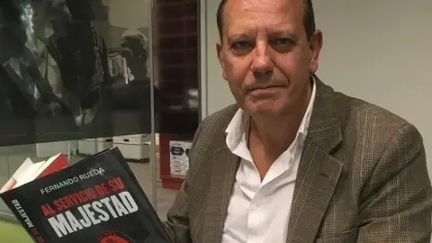 Fernando Rueda, con el libro que presentar&aacute; este viernes.