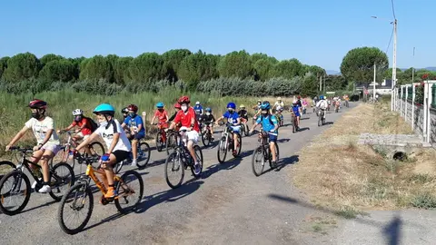 Unha sa&iacute;da en bicicleta da Escola de Ver&iacute;n do Concello de Ver&iacute;n.