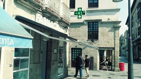 41 graos rexistraba &aacute;s 18:00 horas o term&oacute;metro da farmacia da Praza Maior.