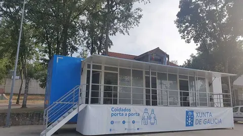 Do 15 ao 17 de agosto, ese mesmo autob&uacute;s estivo na praza do Concello de O&iacute;mbra.
