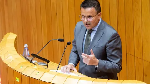 O conselleiro do Medio Rural, Jos&eacute; Gonz&aacute;lez, responde no Parlamento unha interpelaci&oacute;n sobre as medidas da Conseller&iacute;a relativas &aacute; prevenci&oacute;n de incendios forestais. | FOTO: Xo&aacute;n Crespo.