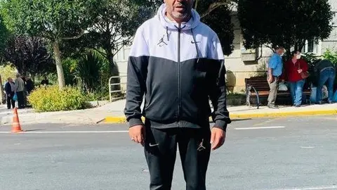 Mohamed Halioui se encontr&oacute; la cartera ayer por la tarde en la Alameda.
