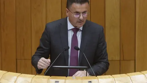 O conselleiro de Medio Rural. Jos&eacute; Gonz&aacute;lez, fixo balance da campa&ntilde;a de incendios deste ano no Parlamento.