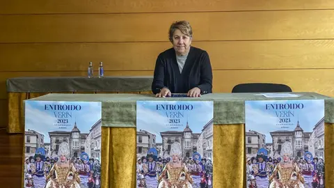 A concelleira Emilia Somoza, na presentaci&oacute;n da programaci&oacute;n do Entroido de Ver&iacute;n.