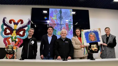 Jorge Dom&iacute;nguez, Andr&eacute;s Montesinos, Rosendo Fern&aacute;ndez, Melisa Mac&iacute;a e Emma Gonz&aacute;lez, na presentaci&oacute;n do festival ViBoMask.
