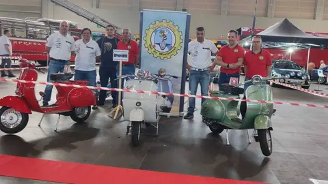vespa ver&iacute;n sal&oacute;n veh&iacute;culo cl&aacute;sico Expourense (1)