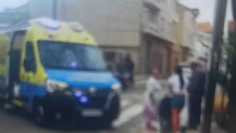 Accidente en el que un joven motorista result&oacute; grave.