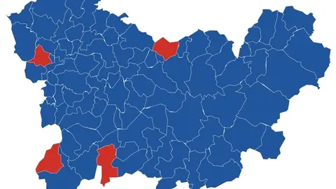 As&iacute; qued&oacute; el mapa de la provincia, donde el PP gan&oacute; en todos los concellos salvo en cuatro que se llev&oacute; el PSOE -Entrimo, Calvos de Rand&iacute;n, Parada de Sil y Carballeda de Avia-.