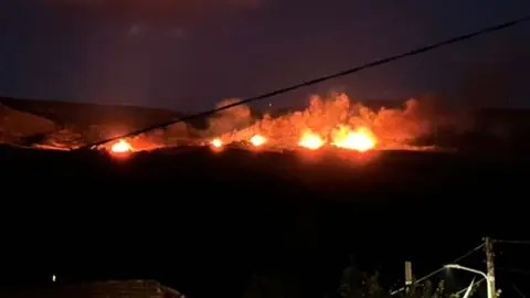 Incendio de Santigoso, en A Mezquita. | FOTO: @Incendiosgalic1.
