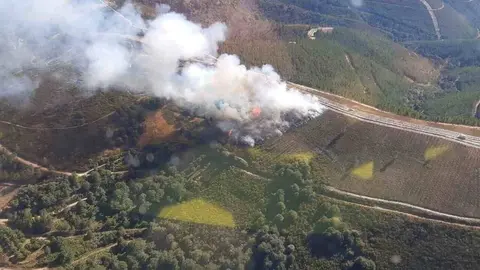 La Brif Laza intervino en este incendio de Correchouso, Laza. | FOTO: @BrifLaza.