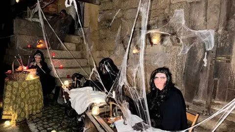 Uno de los decorados que los casi medio millar de asistentes pudieron contemplar en el Sama&iacute;n de Albarellos.